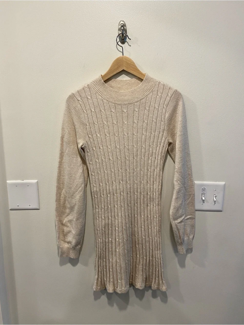 Abercrombie kids long sleeve sweater dress cable knit 15/16 cream preppy classic